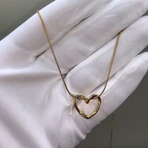 Minimal Heart Pendant Chain Necklace