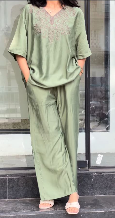 Embroidered Linen Co-ord Set - Image 3