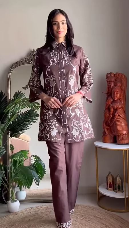 Pure Cotton V-Neck Tunic and Panelled Palazzo Co-ord Set - Image 4