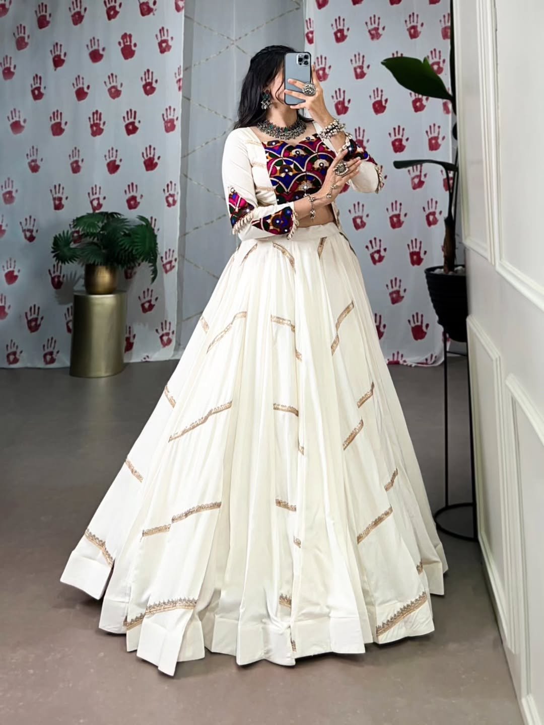 Pastel Pink Thread Embroidered Crop Top & Palazzo Set with Net Dupatta - Image 5