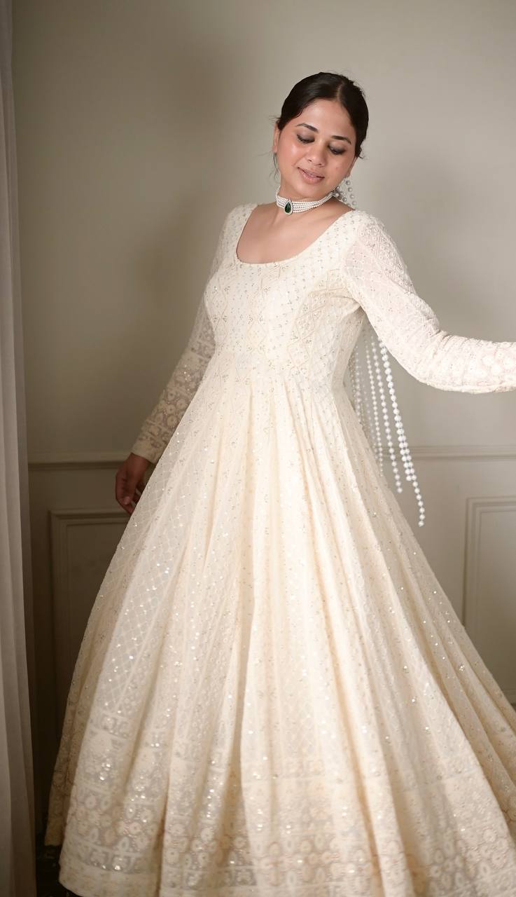 Graceful Cream Embroidered Anarkali Gown - Image 4