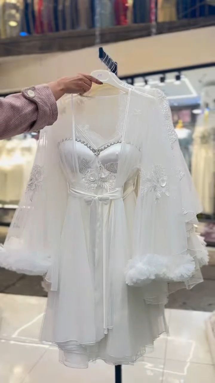 Ivory Lace-Trim Bridal Robe with Sheer Layered Sleeves - Image 2