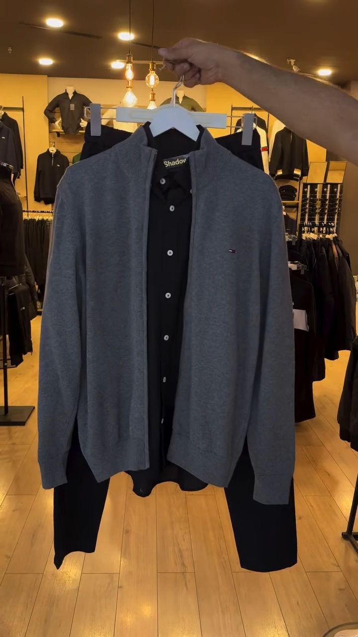 Men’s Classic Grey Open-Front Knit Cardigan - Image 2