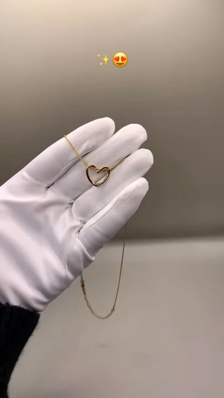 Minimal Heart Pendant Chain Necklace - Image 2