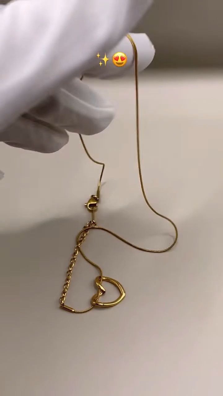 Minimal Heart Pendant Chain Necklace - Image 3