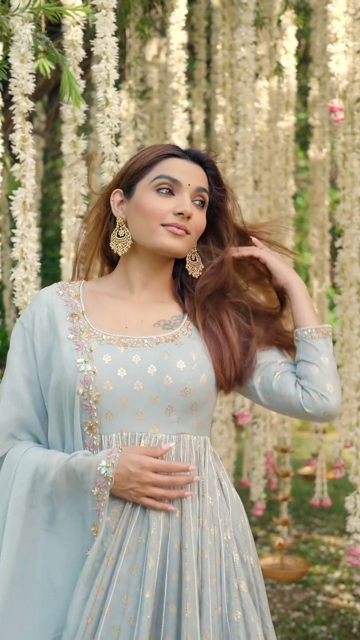 Designer Party Wear Light Green Anarkali Suit - Image 3